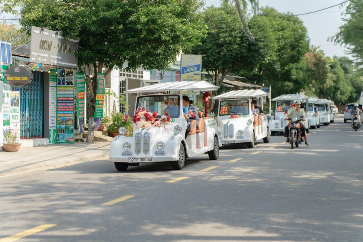 Đặc biệt và Ấn tượng